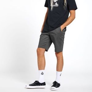 Volcom Men’s shorts Charcoal size 30 waist